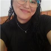 Profesora de inglés con orientación virtual